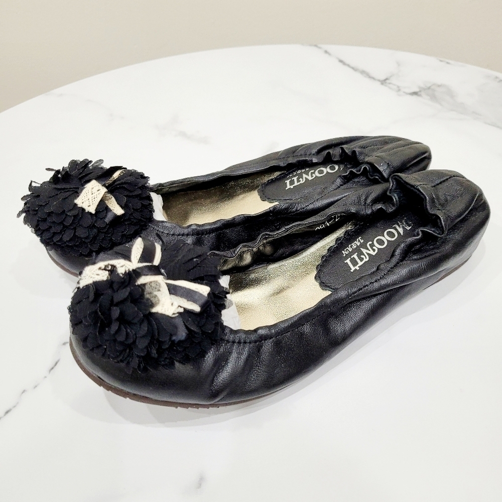 Brand New Japan Black Flower Lamb Skin Shoes Flats US 5